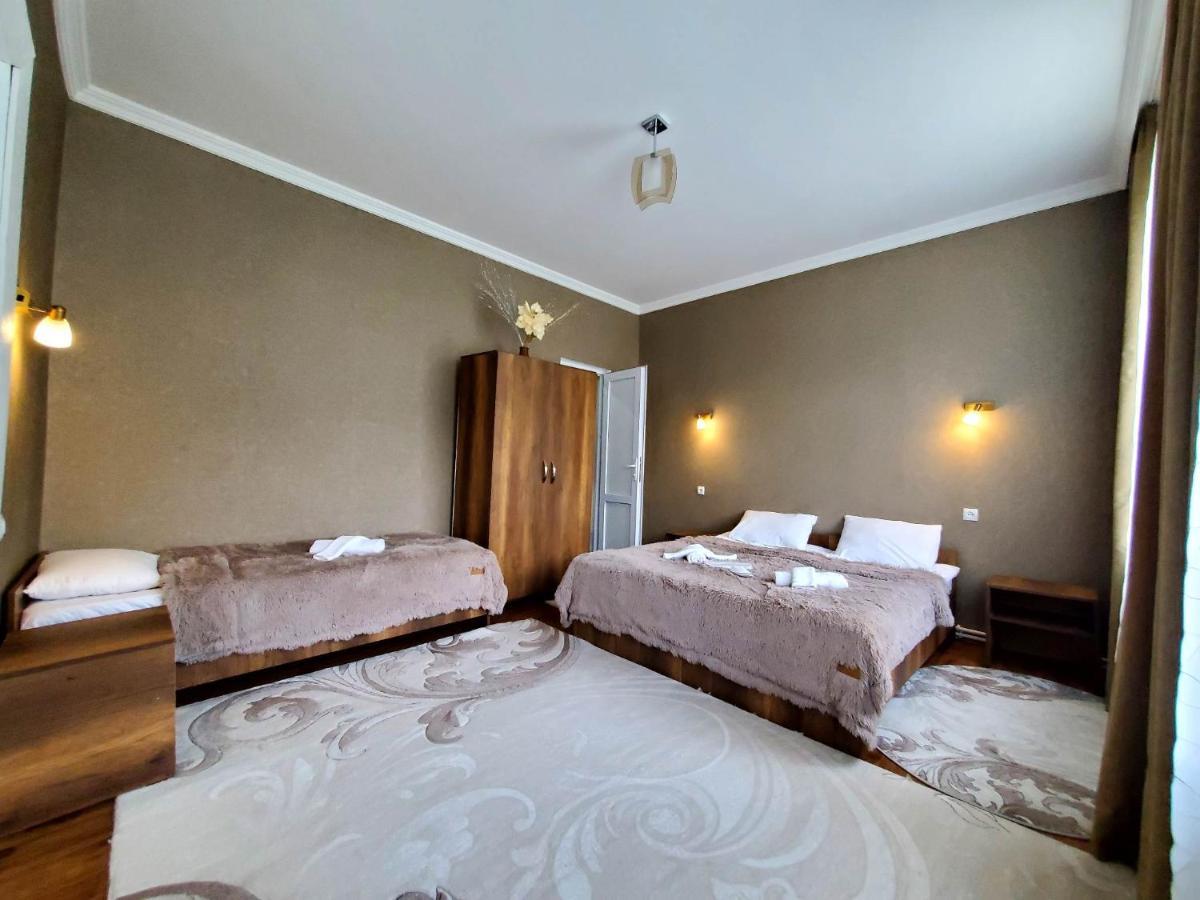 Kazbegi Guest House Ngoại thất bức ảnh