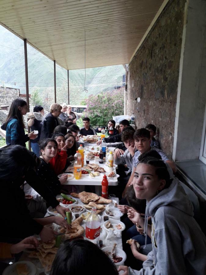 Kazbegi Guest House Ngoại thất bức ảnh