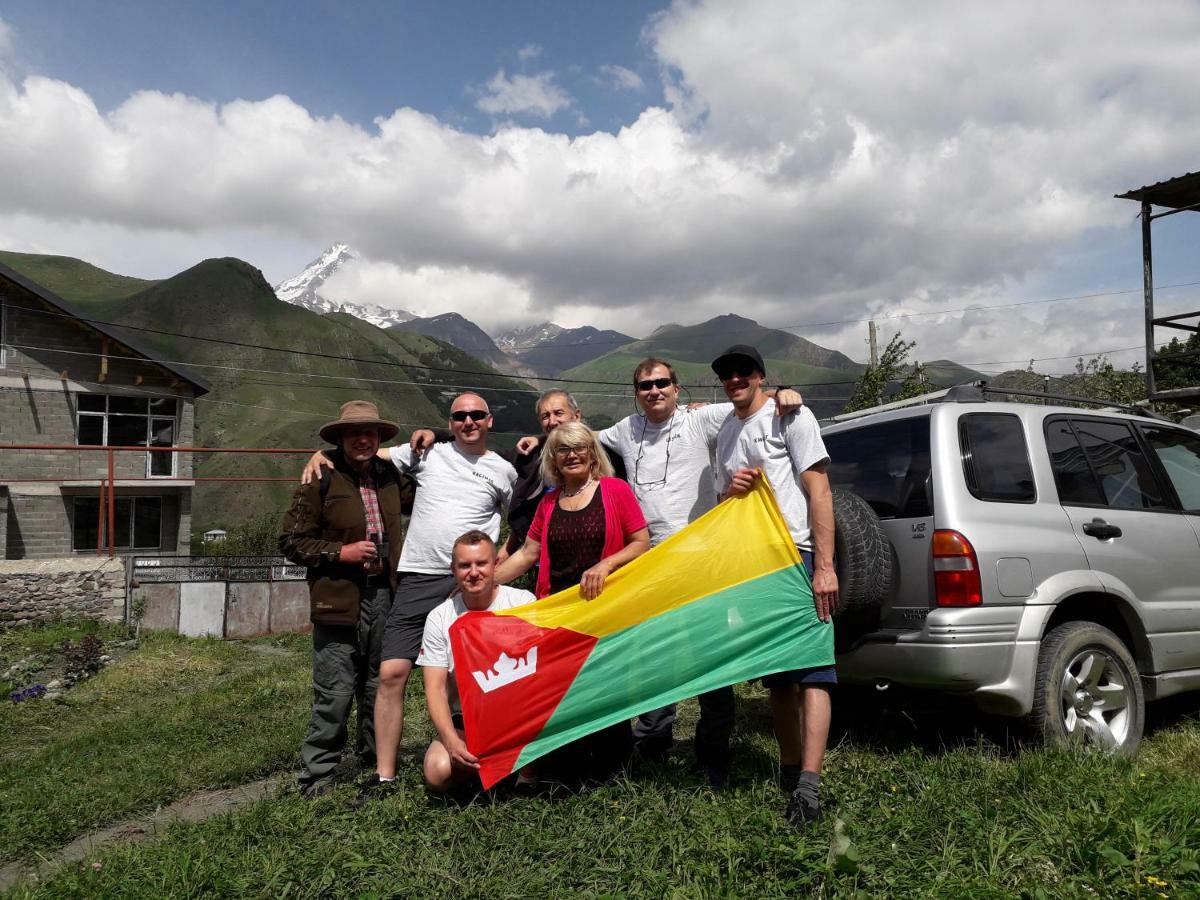 Kazbegi Guest House Ngoại thất bức ảnh